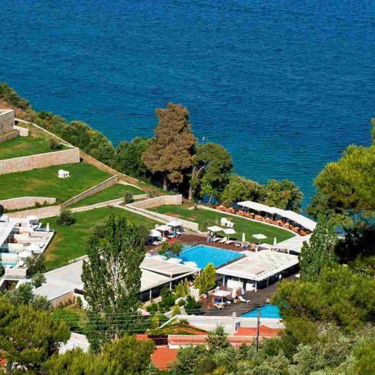 https://www.itremoschettieri.org/wp-content/uploads/2016/03/summer-hotel-03-540x540.jpg