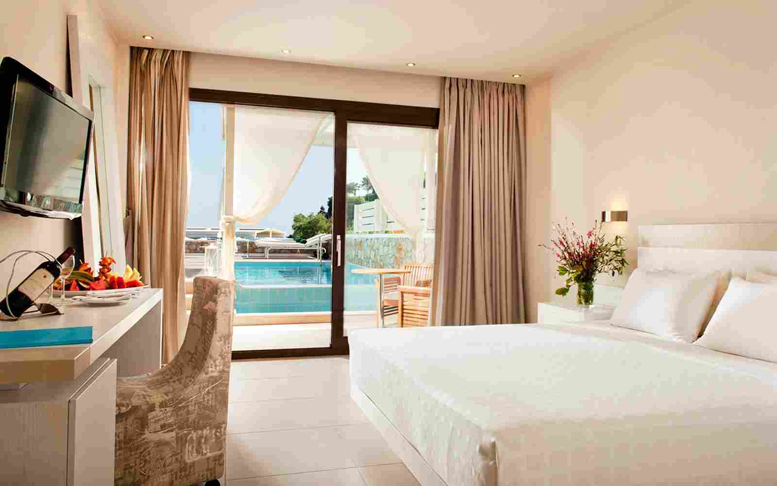 https://www.itremoschettieri.org/wp-content/uploads/2016/03/summer-room-03.jpg