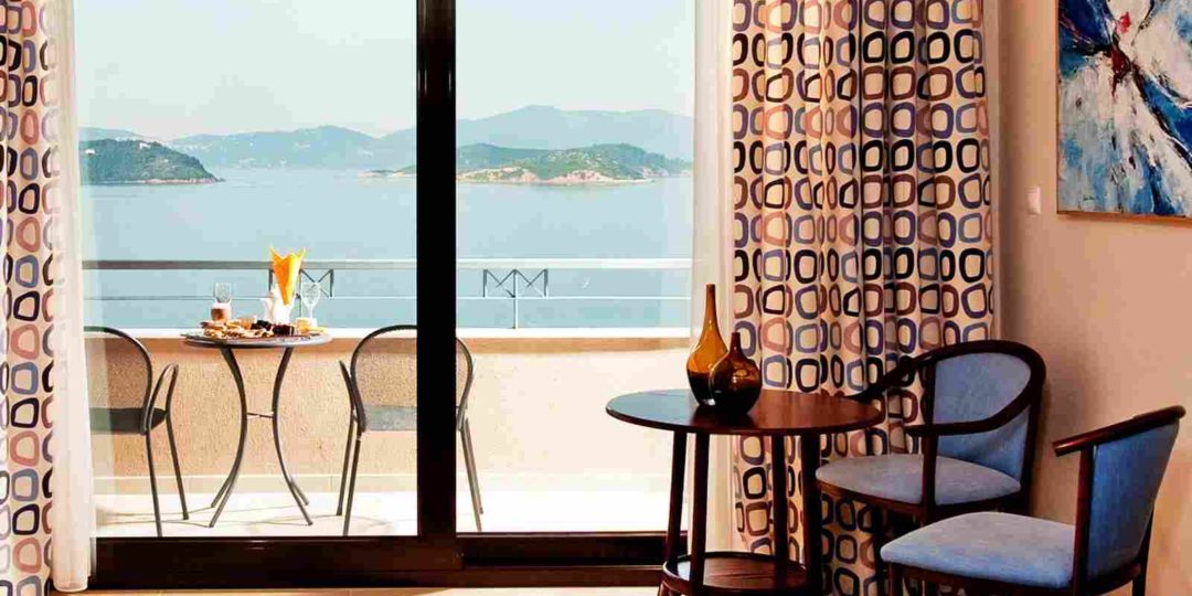 https://www.itremoschettieri.org/wp-content/uploads/2016/03/summer-room-05-1080x540.jpg