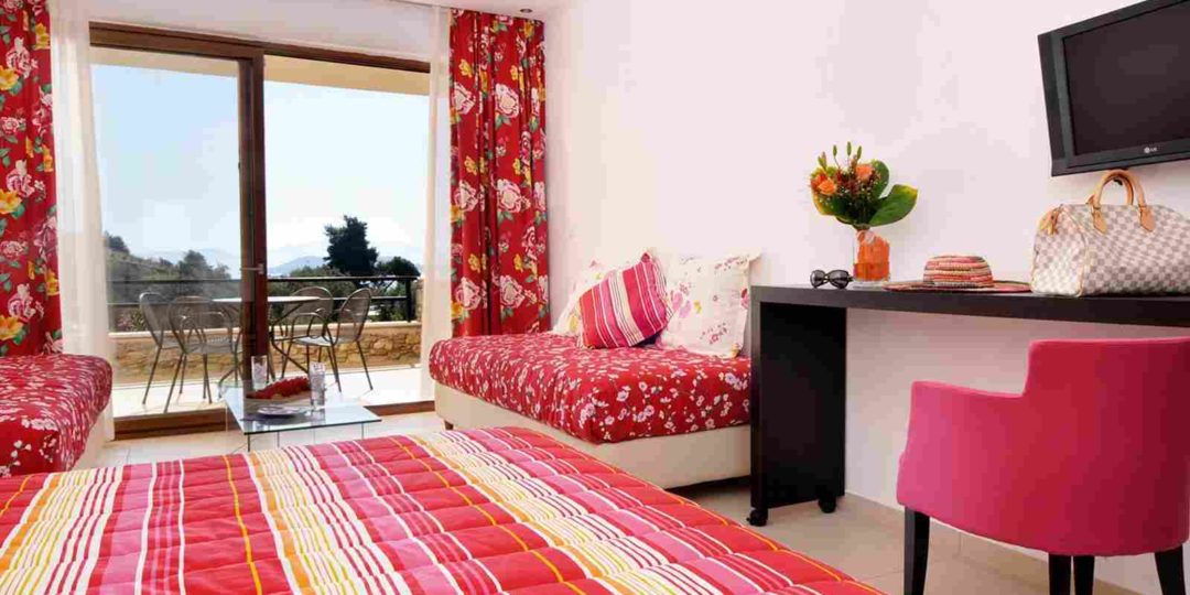https://www.itremoschettieri.org/wp-content/uploads/2016/03/summer-room-11-1080x540.jpg